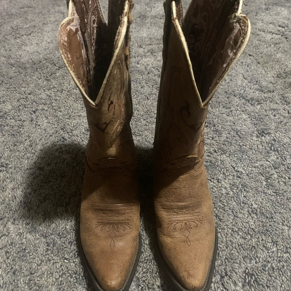 Justin Boots Tan Heeled Western Boots